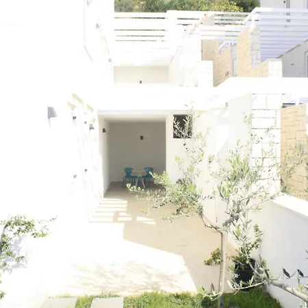 Celeste Apartment